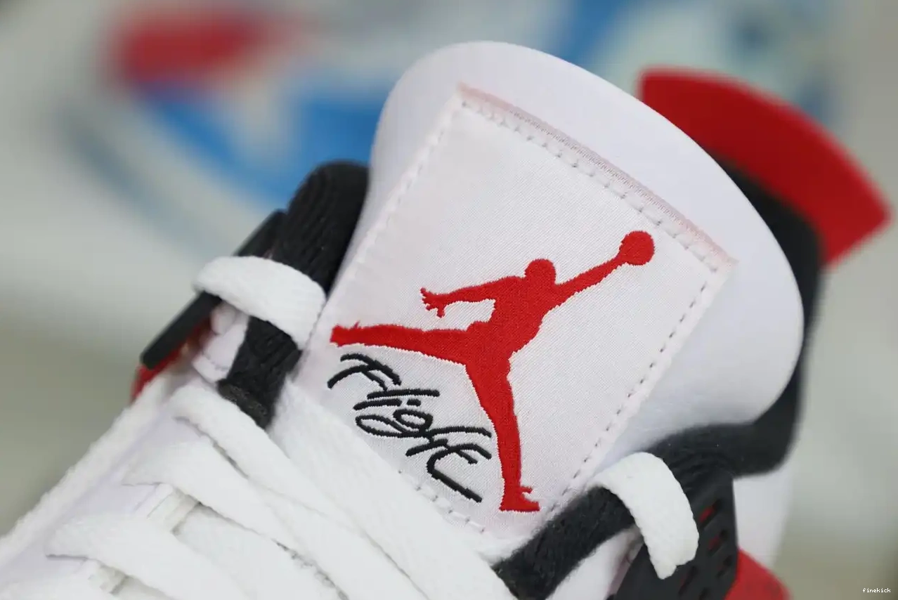 Jordan 4